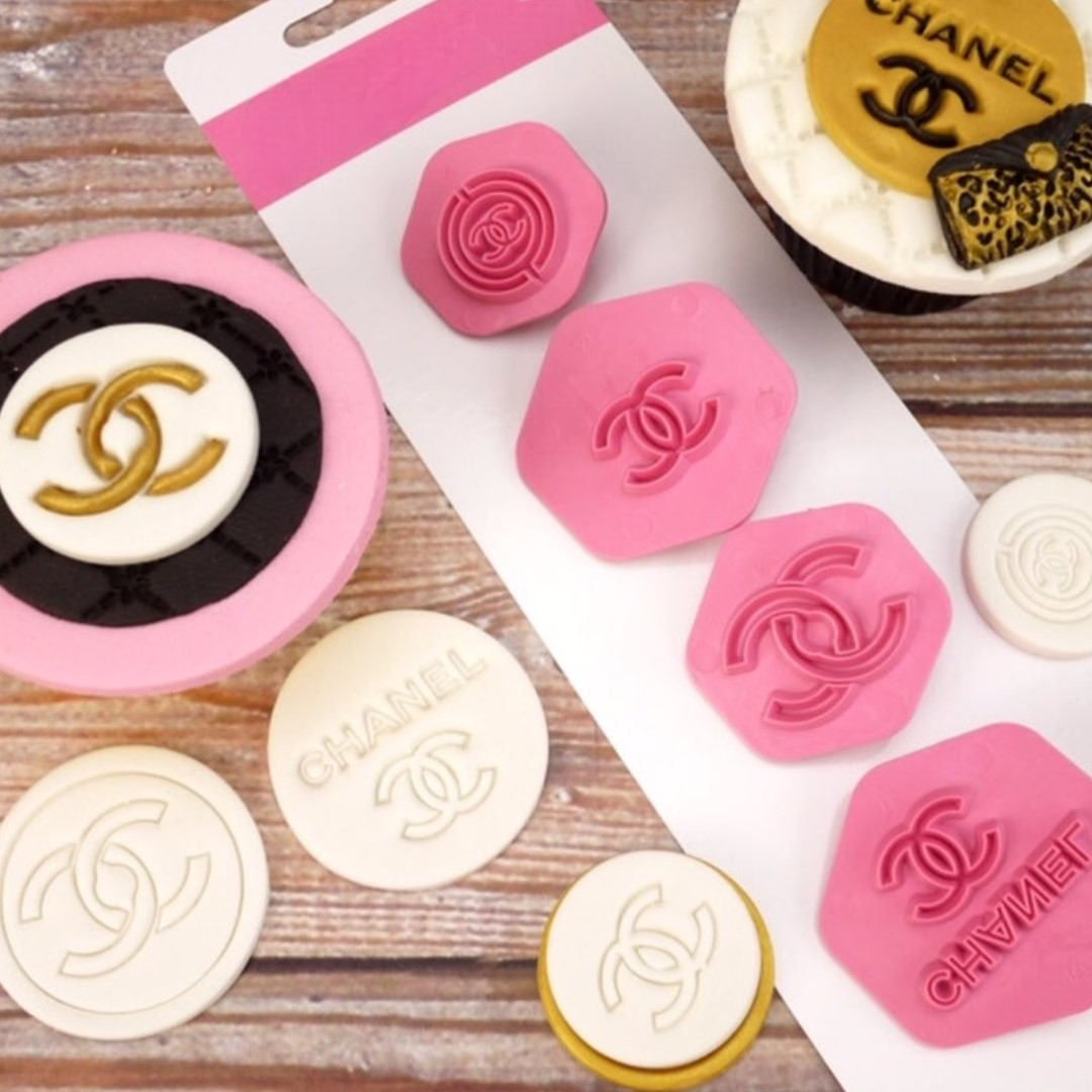 Fashion Embosser Stamp Set