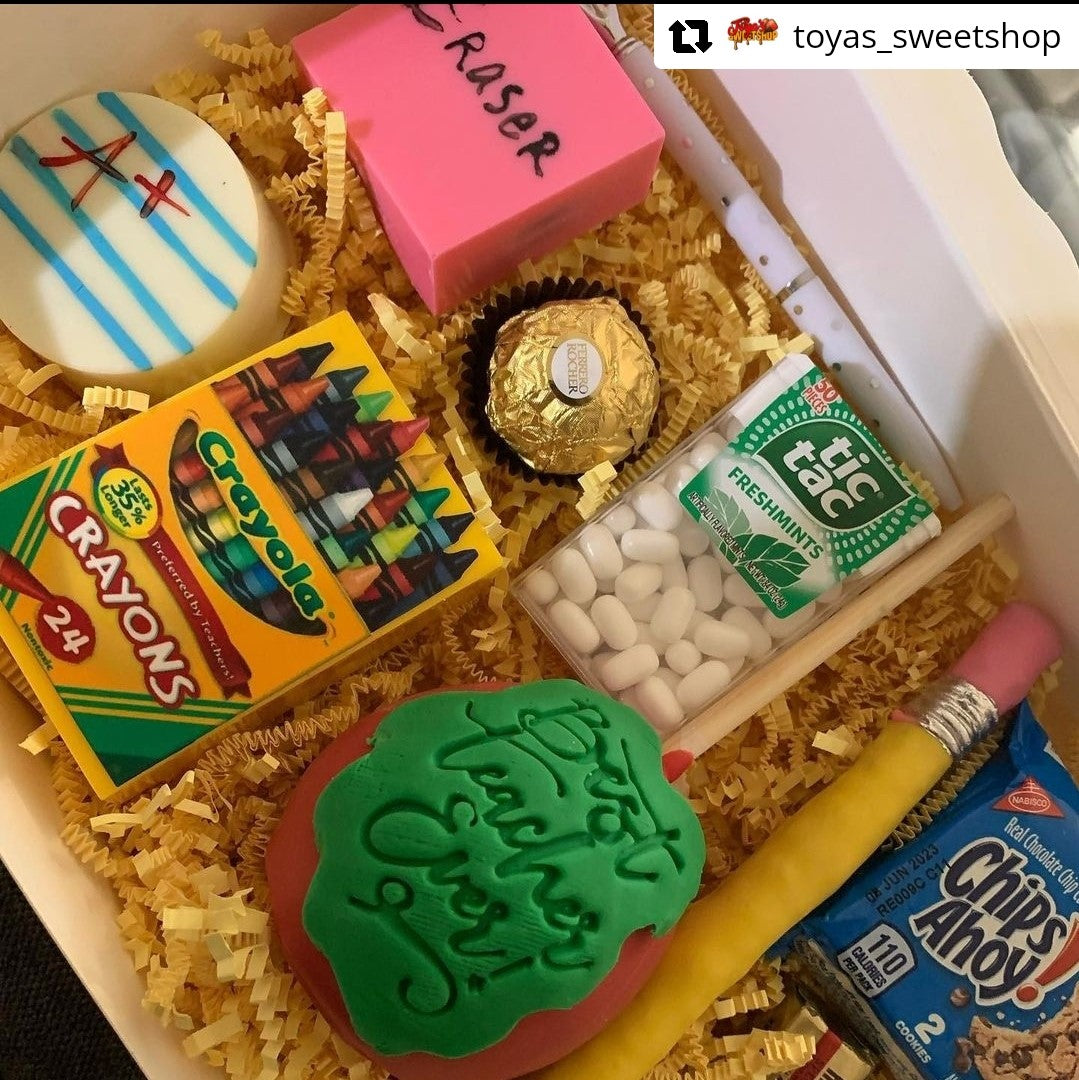 Best Teacher Ever - Fondant Embosser Stamp