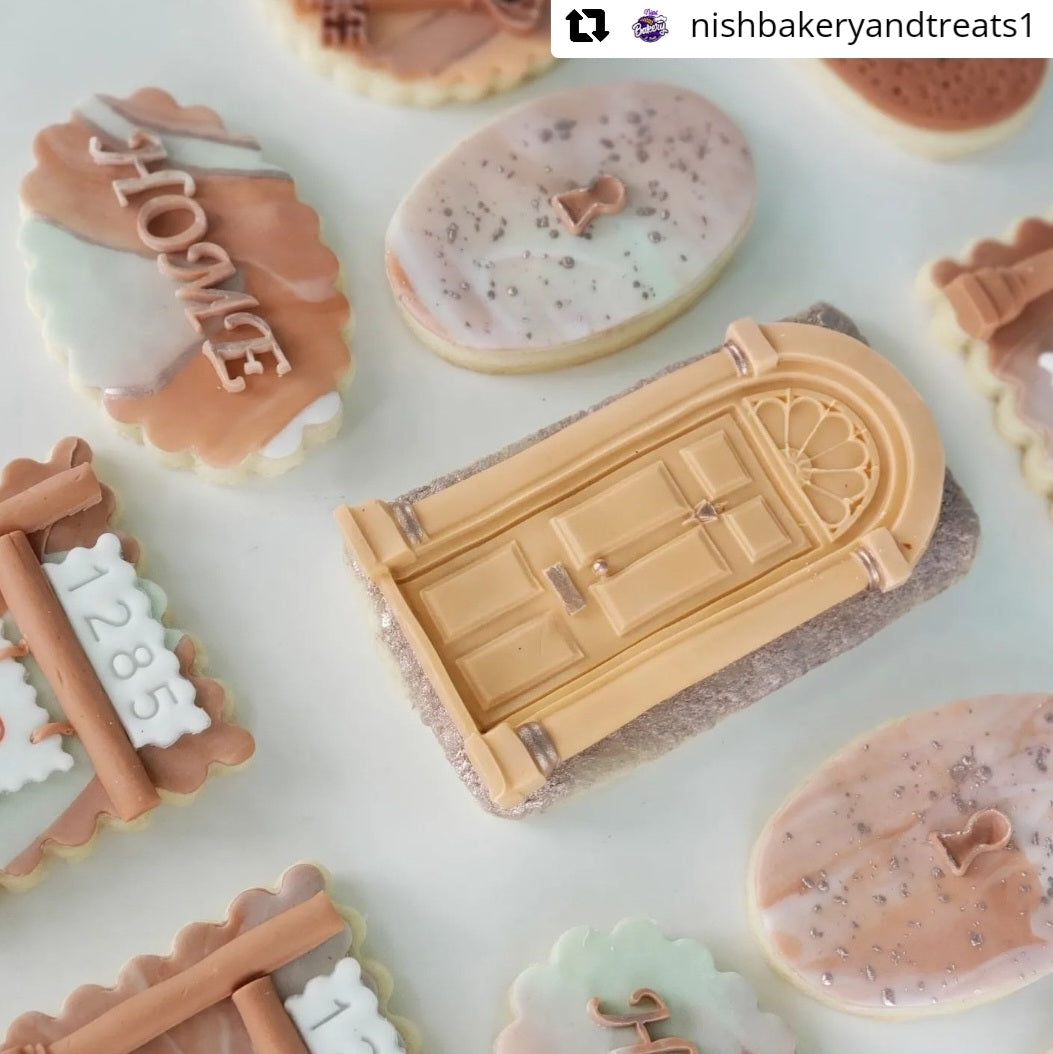 Classic Front Door House Cookies