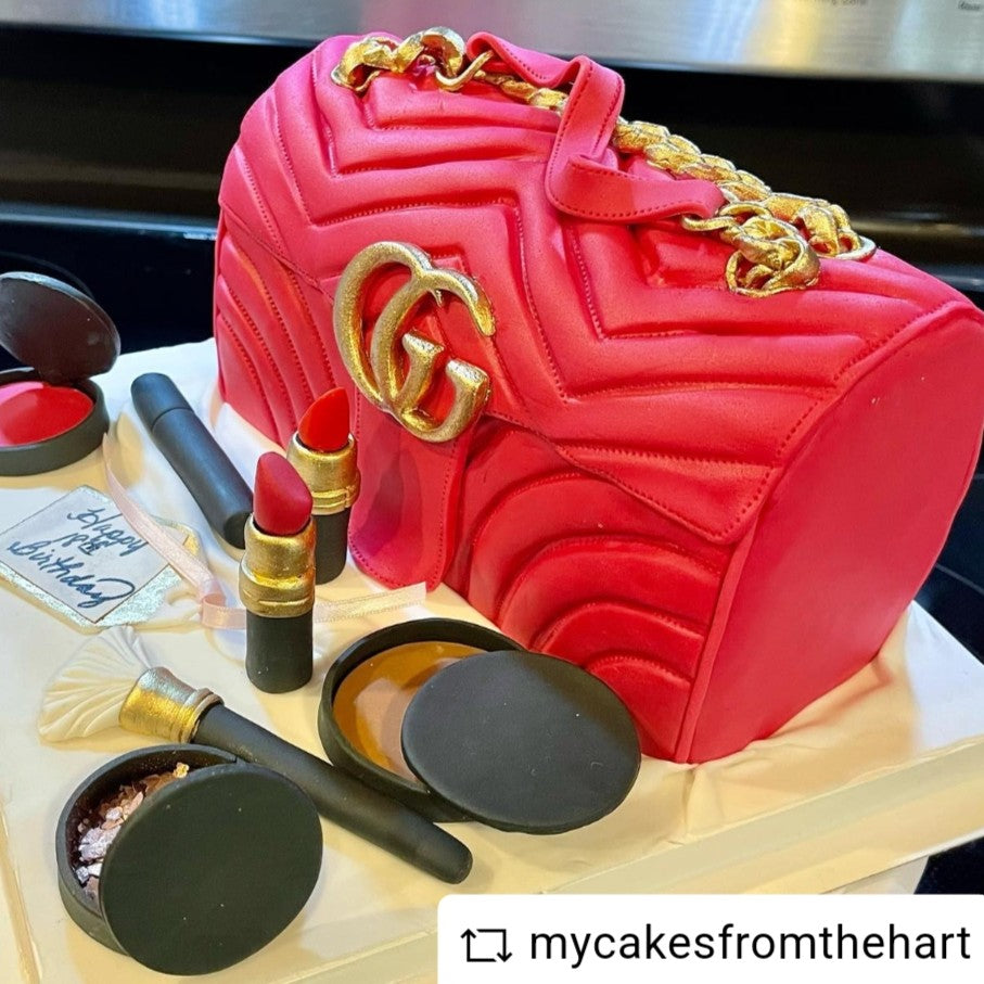 GG Fondant Cake
