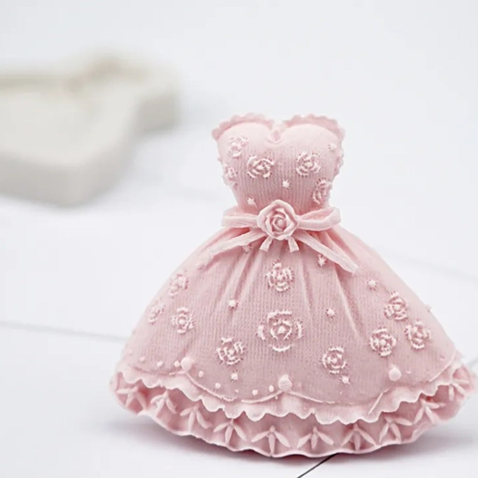 Wedding Dress - Silicone Mold itacakes.com Wedding Dress - Silicone Mold itacakes.com