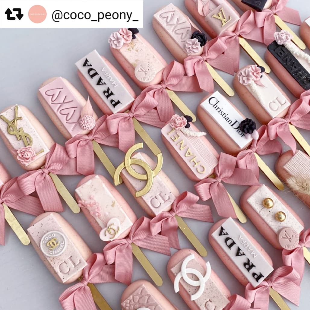 Fashion Inspired Cakesicles