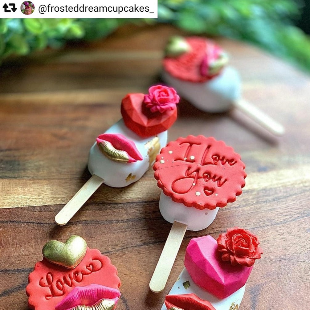 I love you cakesicles