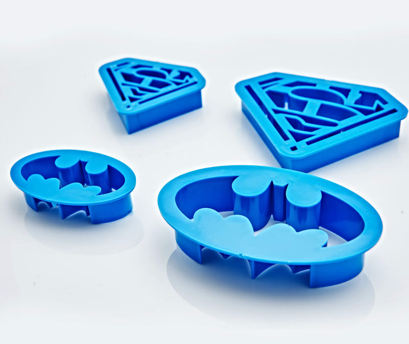 superman-batman-cookie-cutter-set