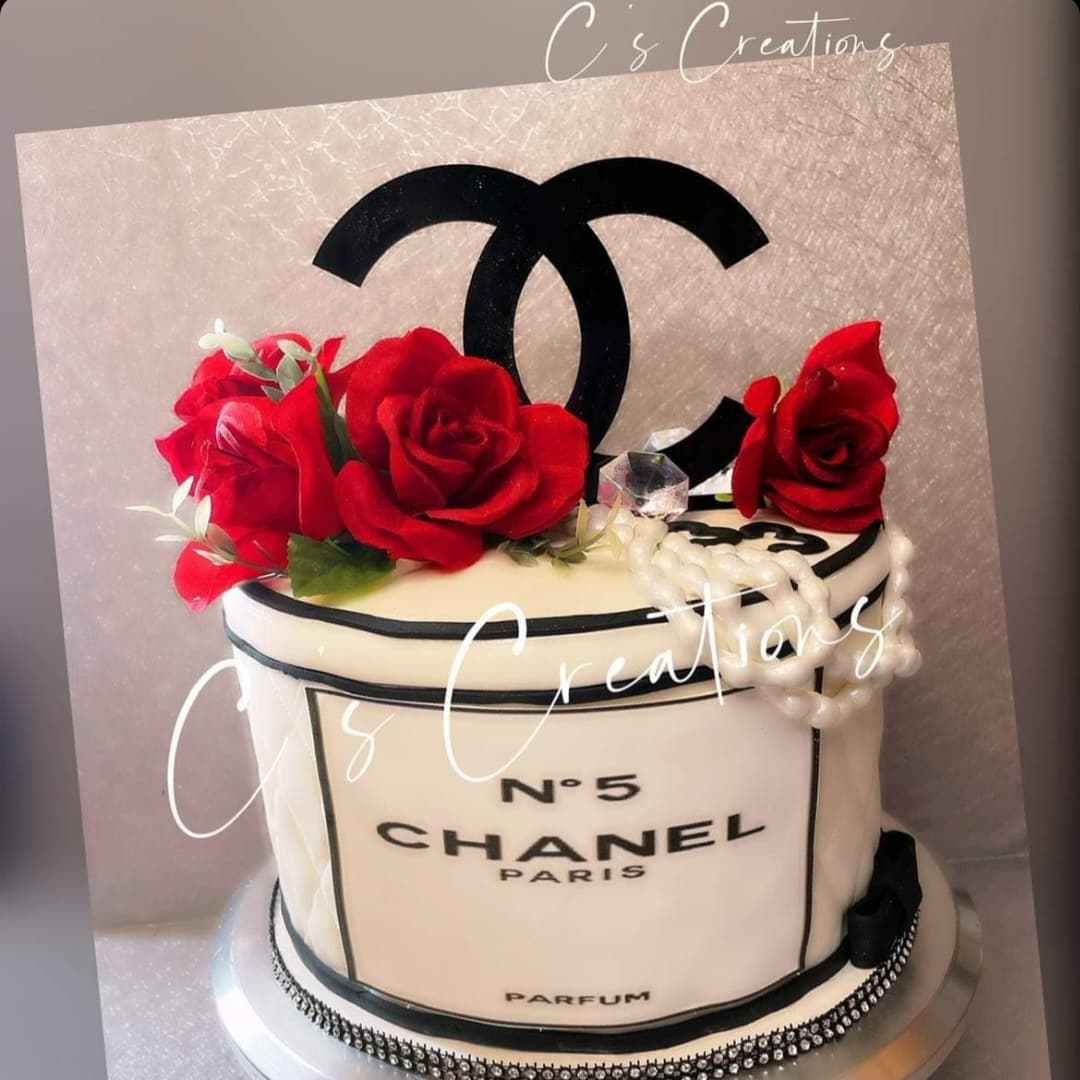 Order Fondant Classy Chanel Cake 2.5 Kg | IndiaCakes